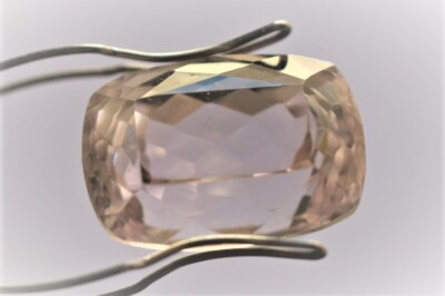Kunzite Du Brésil - Pierre Rare De 21,75 Carats, Couleur Rose Champagne, Taille Coussin - Non Traitée