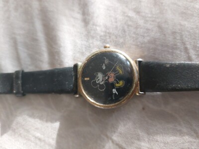 RARE VTG Women's 27mm Pulsar by seiko Disney Mickey Mouse Watch, V827-0090