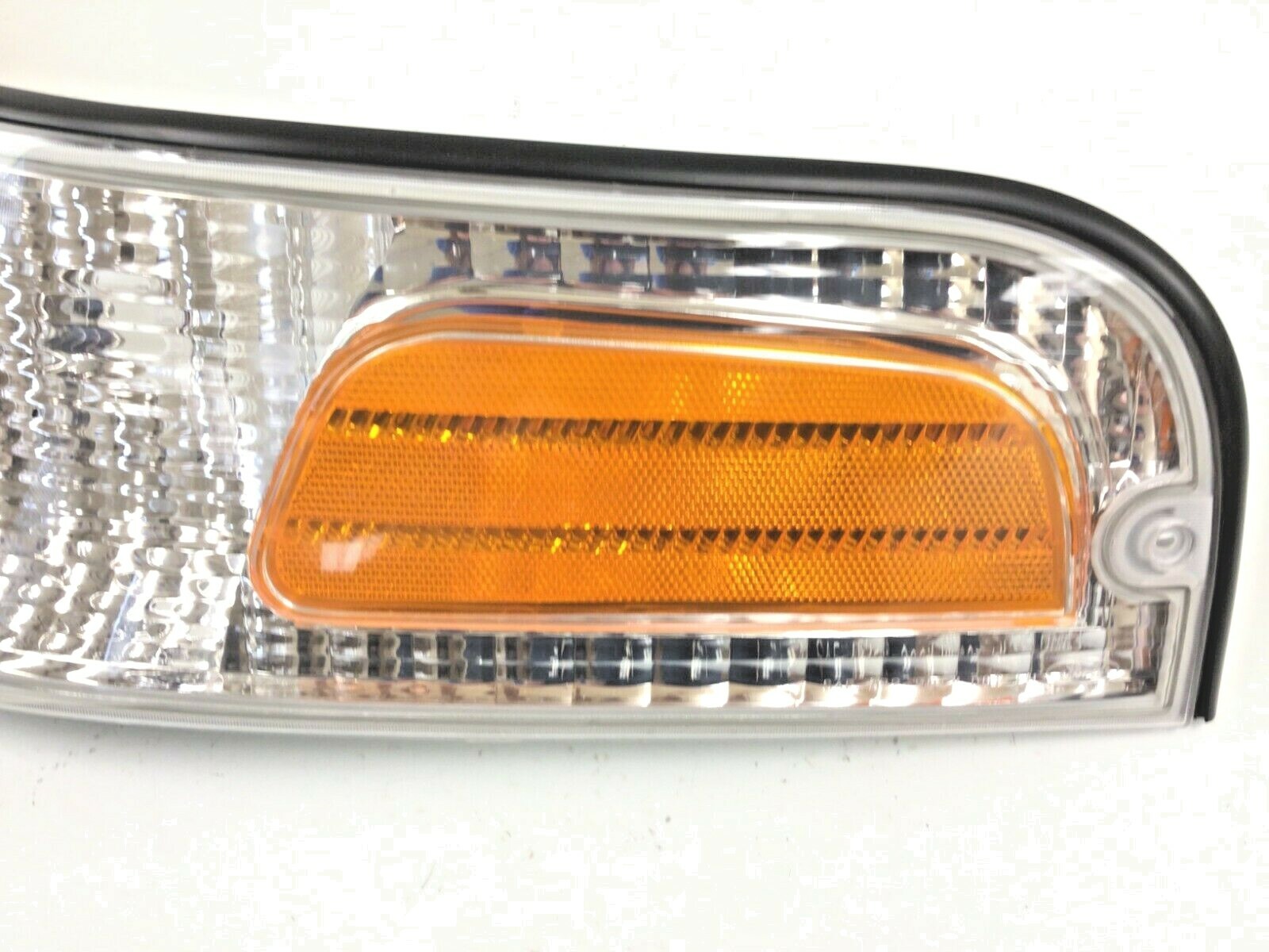 20062011 Ford Crown Victoria LH Driver Front Marker Lamp new OEM 6W7Z15A201BA eBay