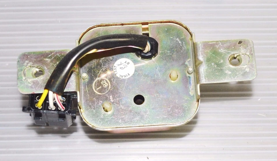 Регулятор напряжения для NISSAN 200SX NISSAN 610 NISSAN 710 NISSAN 810 NISSAN B210 - Изображение 3 из 3