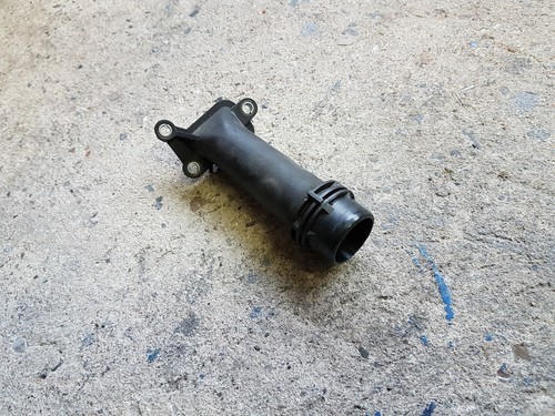 BMW 3er E90 E91 LCI 320d N47N Anschlussstutzen Zylinderkopf 7810707