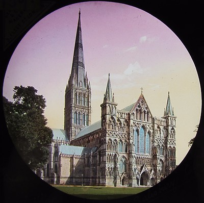 ATEMBERAUBENDES HANDKOLORIERTES magisches Glaslaternen-Dia SALISBURY CATHEDRAL UM 1890 FOTO