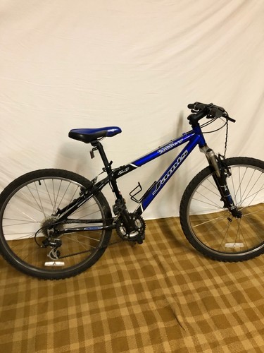 jamis cross country 2.0 mountain bike