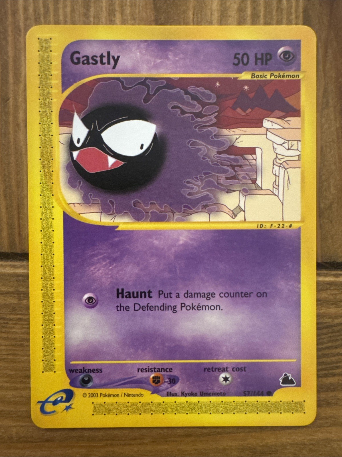 Pokemon TCG - Gastly 57/144 Skyridge 2003 - MINT CONDITION
