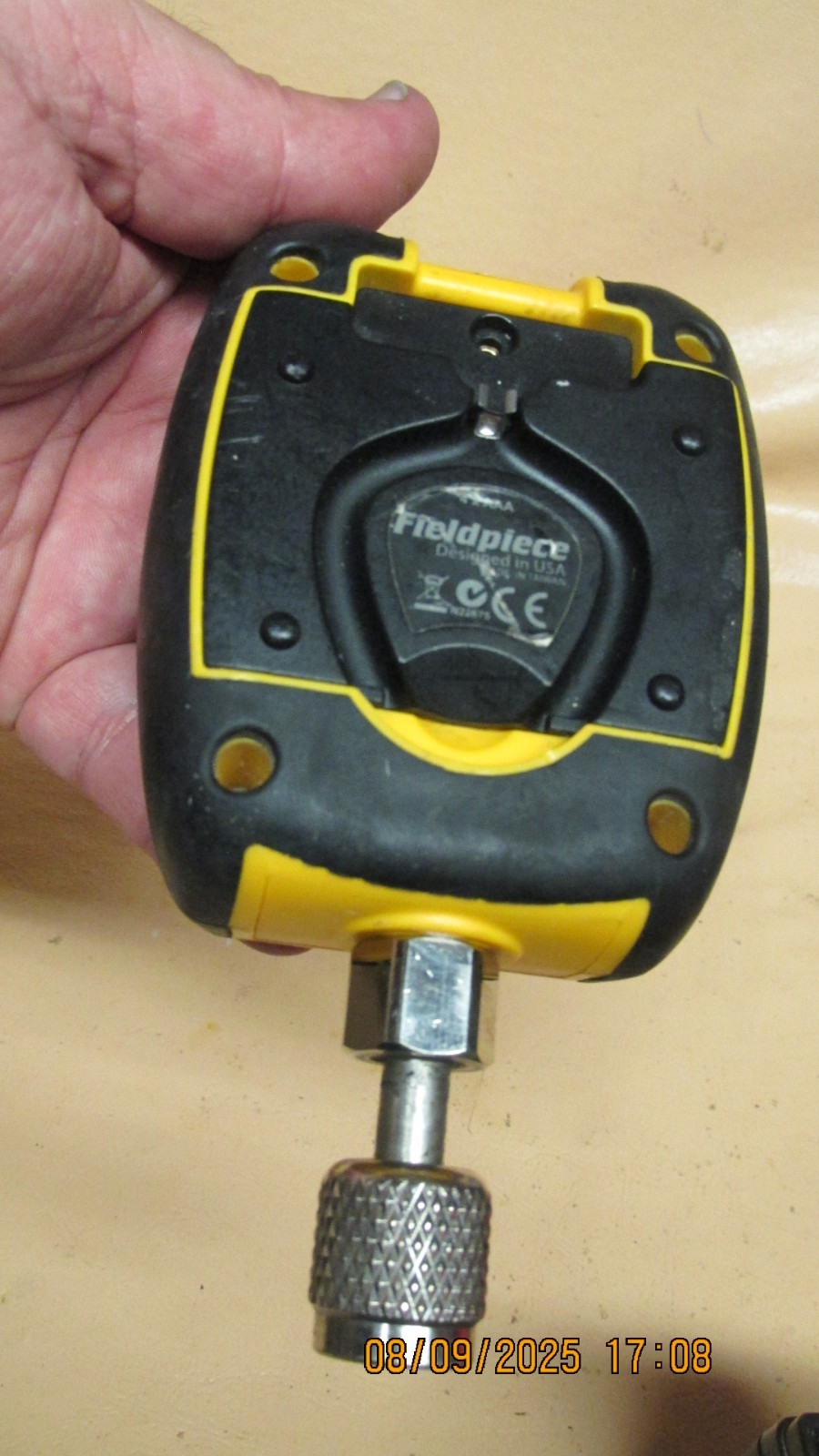 Fieldpiece svg3 compact digital micron vacuum gauge hvacr w/ easy view