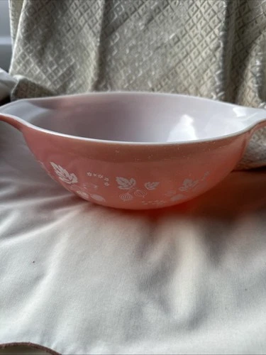 Vintage ~ Pink Pyrex Cinderella Gooseberry Bowl #444 ~ Large 4 qt. Stacking Bowl