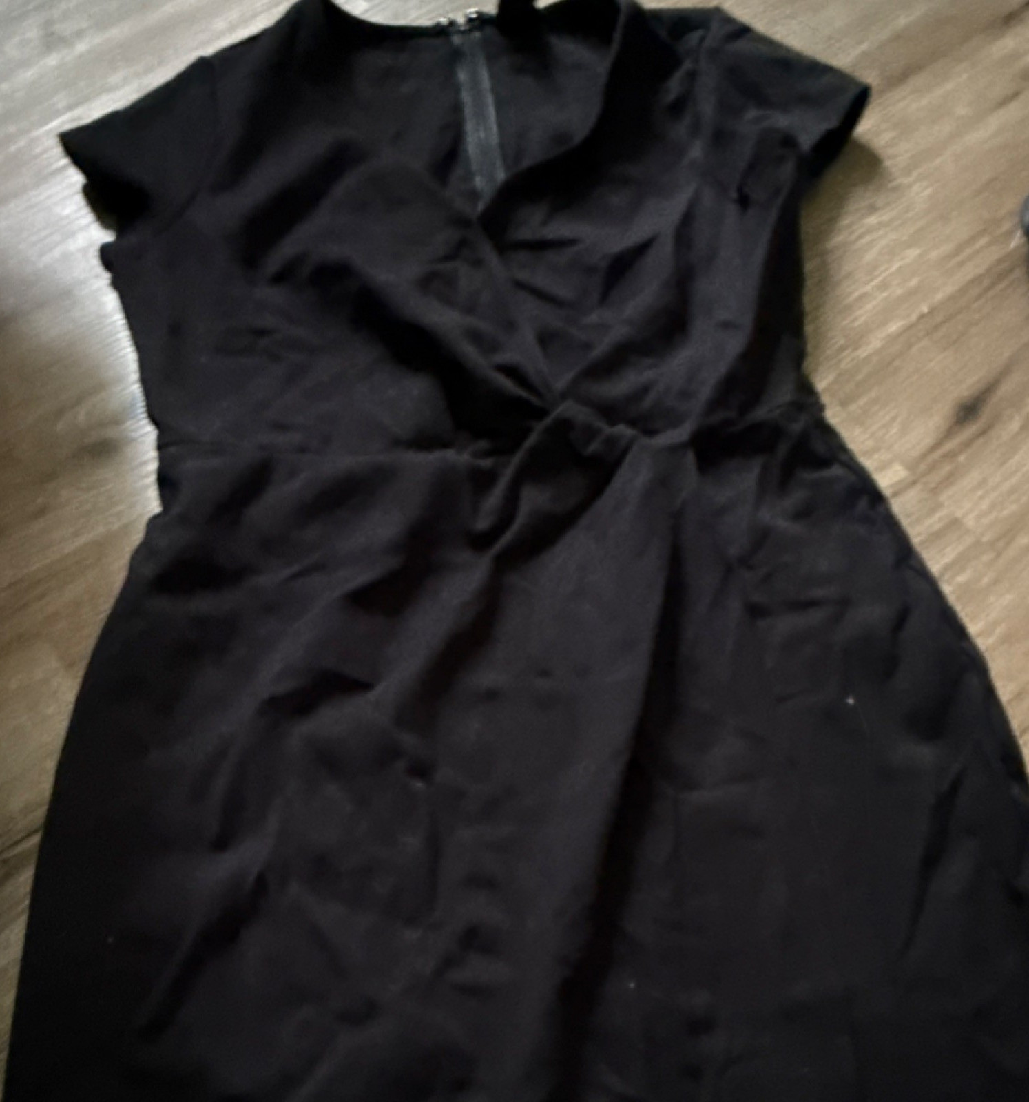 Worthington Black Short Sleeve V-Neck Sheath Dress Knee Length Size 16