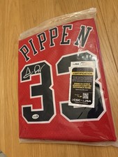 signed Scottie Pippen Chicago Bulls jersey with JSA Coa