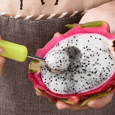Müheloses Wassermelonenschneidewerkzeug mit ergonomischem Design für schnelle