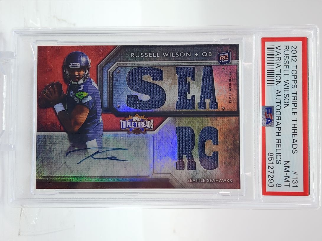 Russell Wilson Topps Triple Threads #131 Variation-Autograph Relics