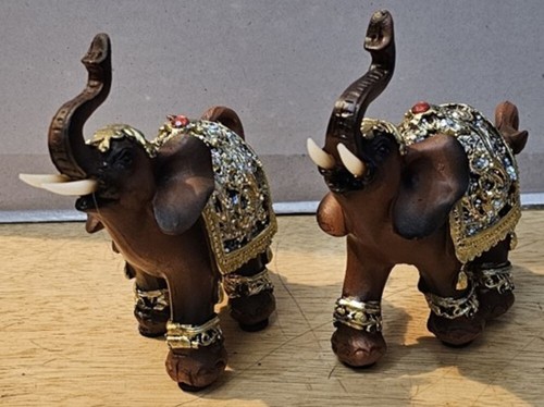 ELEFANT WILDTIER GLÜCK GLÜCK POWER TRUNK UP STOSSZÄHNE FIGUR 2er SET - Bild 3 von 5