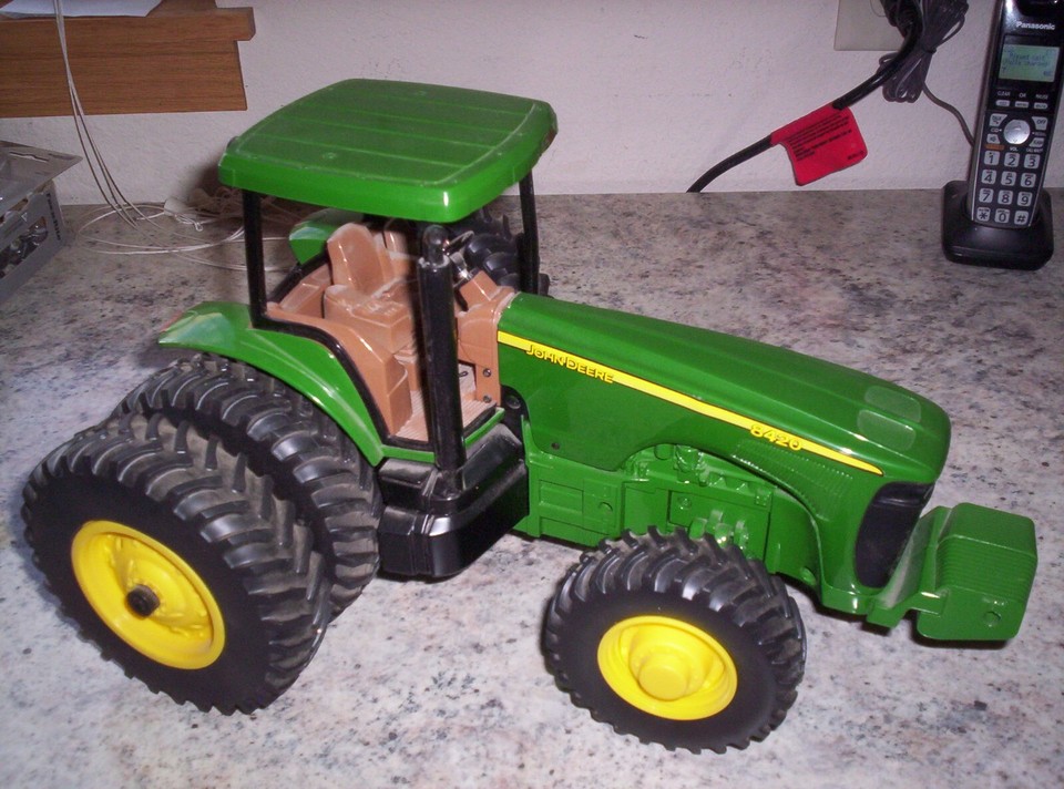Vintage Ertl 1/16 John Deere 8420 With Duels /Front Weights mint