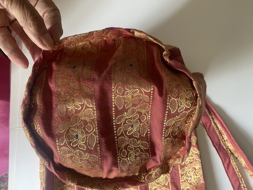 Gorgeous Yoga Shoulder Bag Indian Cotton And Silk Woven Fabric. - Picture 4 of 7