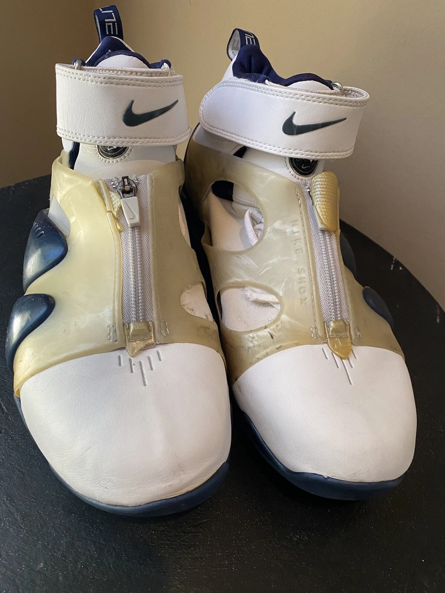 Nike shox hotsell basketball shoes 2002