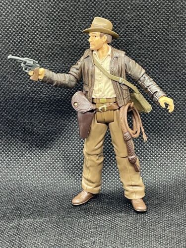 Modellino Hasbro Indiana Jones 3,75" con accessori INDY Raiders 2007 nuovo di zecca - Foto 8 di 8