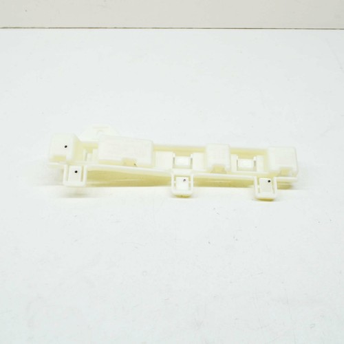 Neu BMW M3 F80 Kipphebelverkleidung Halter vorne rechts M 51778054316 - Bild 1 von 9