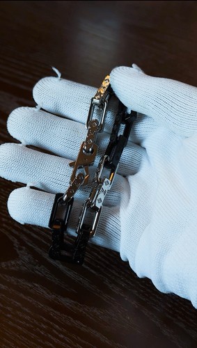 Louis Vuitton M1271U LV Monogram Link Bracelet Black Silver Tone No Box