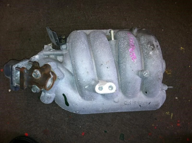 Colector de admisión 2,0 L excluyendo Mazdaspeed superior se adapta 01-03 MAZDA PROTEGE 374859 Foto 2 de 2