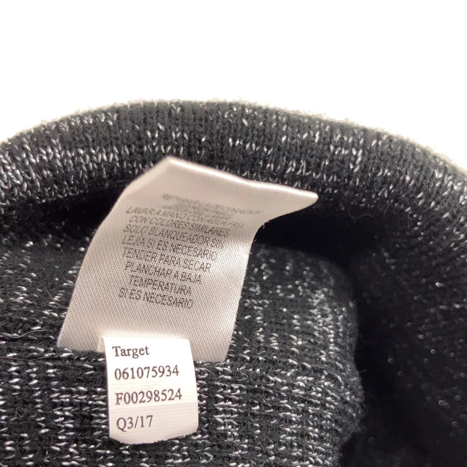 Mossimo Suply Sombrero de Invierno Negro con Hilo Plateado Hear Star Foto 4 de 4