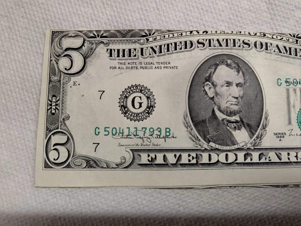 1988 A $5 Five Dollar Bill Frn Note Misaligned Face Print / ink transfer error  - Image 4 of 4