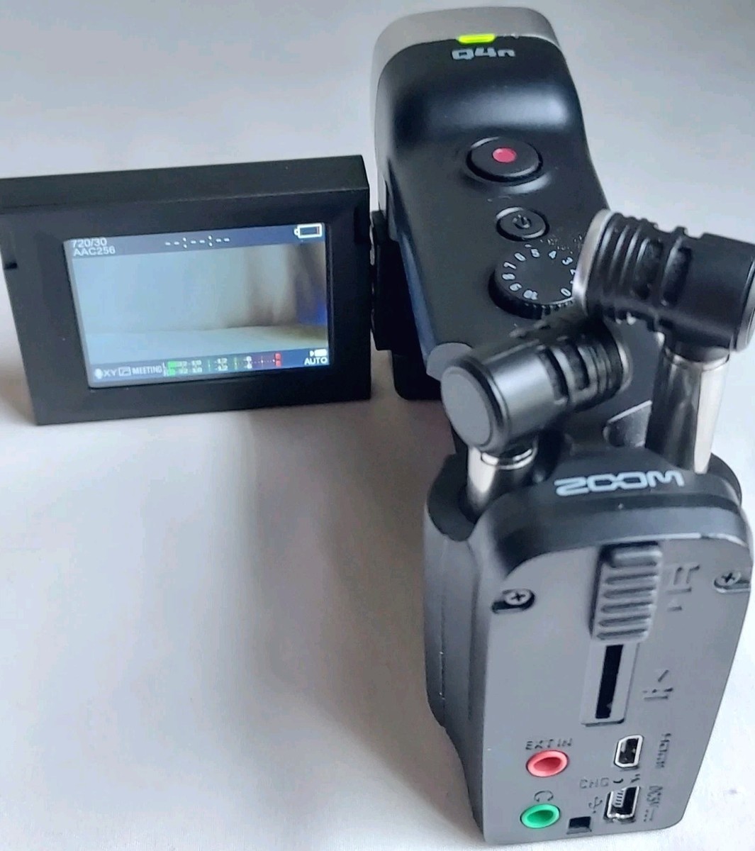 Zoom Q4N video/audio recorder designed for live music w/all