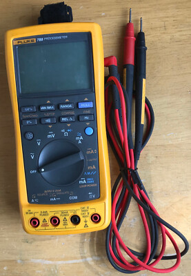 Fluke 789 Processmeter DMM Loop Calibrator with Fluke TL175 Test Leads