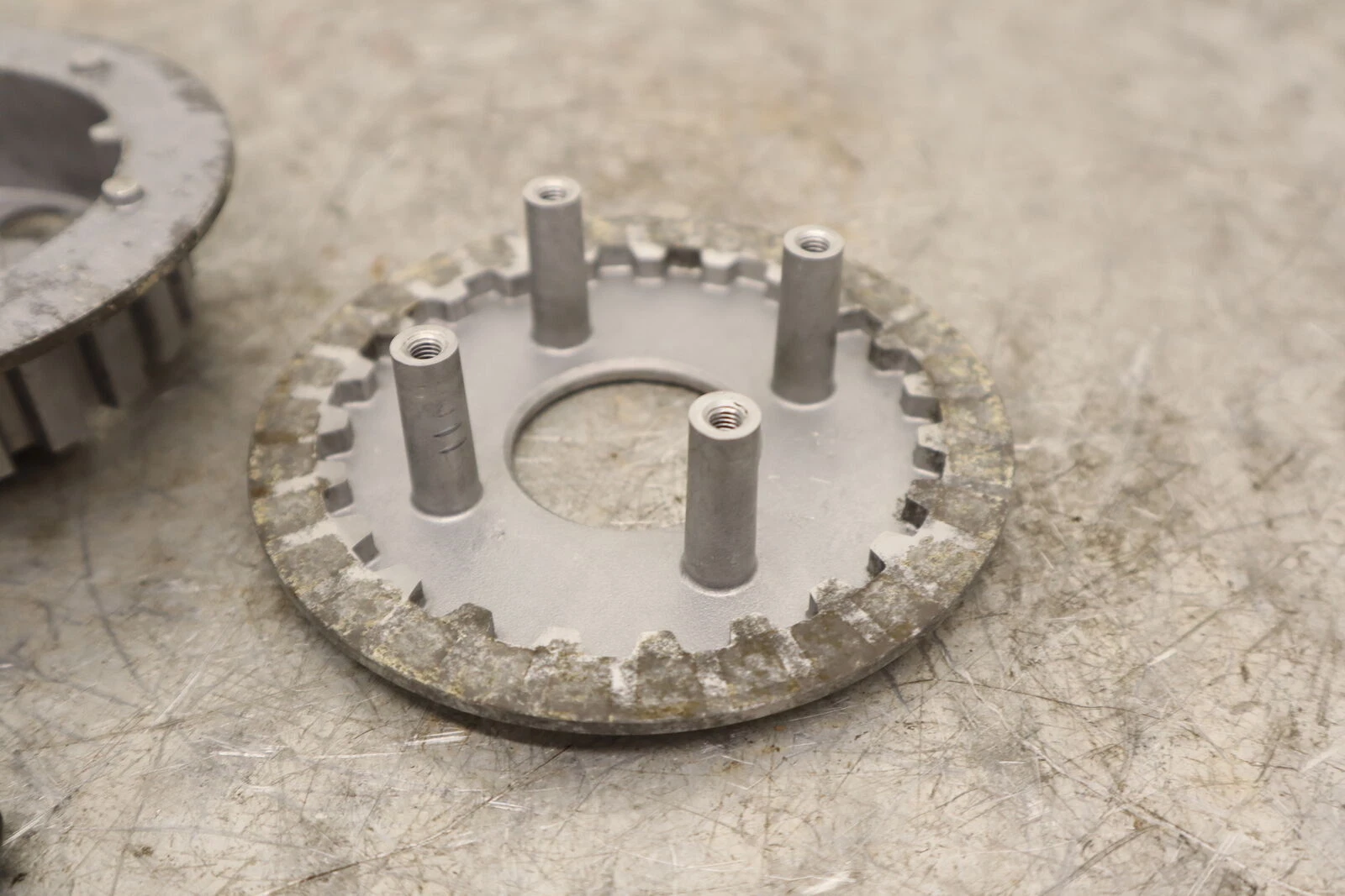 1988 YAMAHA MOTO 4 YFM200DX OEM CLUTCH INNER HUB PRESSURE PLATE