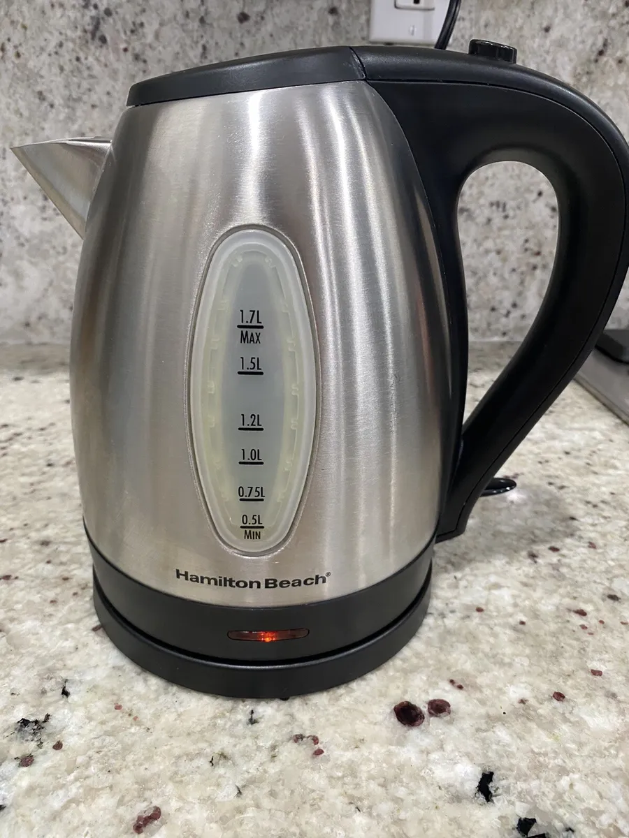 Hamilton Beach Electric Kettle Stainless Steel 1.7 Liter Silver/Black, new