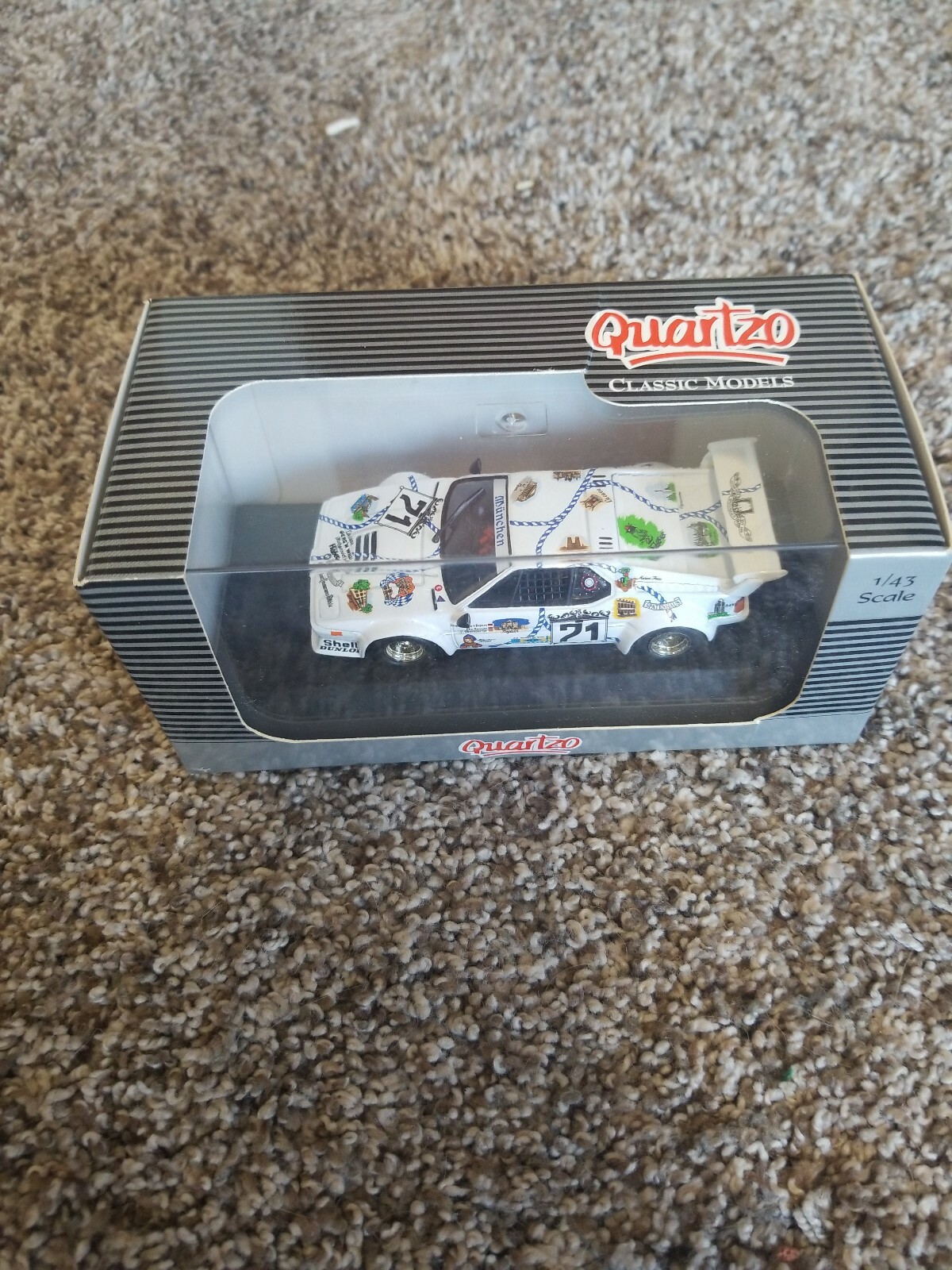 Picture 1 of 9