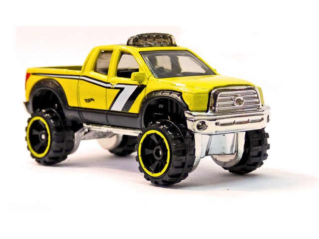 Hot wheels toyota tundra