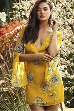 💛🌼 NWT GUESS BY MARCIANO SWEET SURRENDER PRINTED DRESS SIZE M 💛🌼