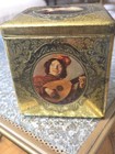 1Vintage Embossed and Hinged Dutch Painters Tin Made In Holland  — photo 7