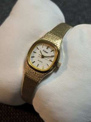 #ad Vintage PULSAR By Seiko Women Cushion Dress Watch Gold Tone Silver DialNew Bat $39.99