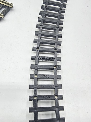 Used Lot of 12 Minitrains N Scale 7" Curved Train Track Lot - Picture 9 of 9