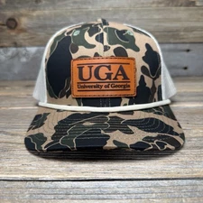 GEORGIA BULLDOGS RETRO DUCK CAMO  LEATHER PATCH ROPE TRUCKER HAT