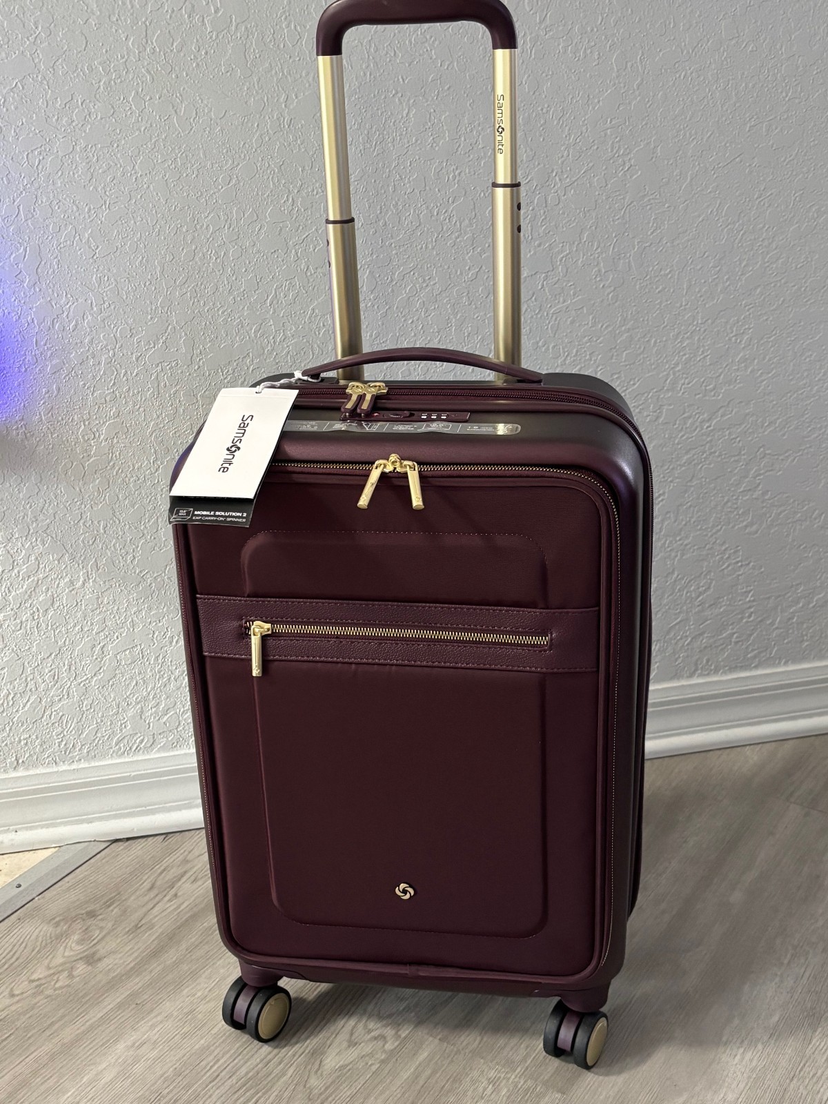 Samsonite Mobile Solution 2 Expandable 20" Carry-On Spinner Color: Merlot