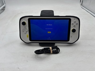 Logitech G CLOUD Handheld Portable Gaming Console 1080P 7'' Touchscreen White