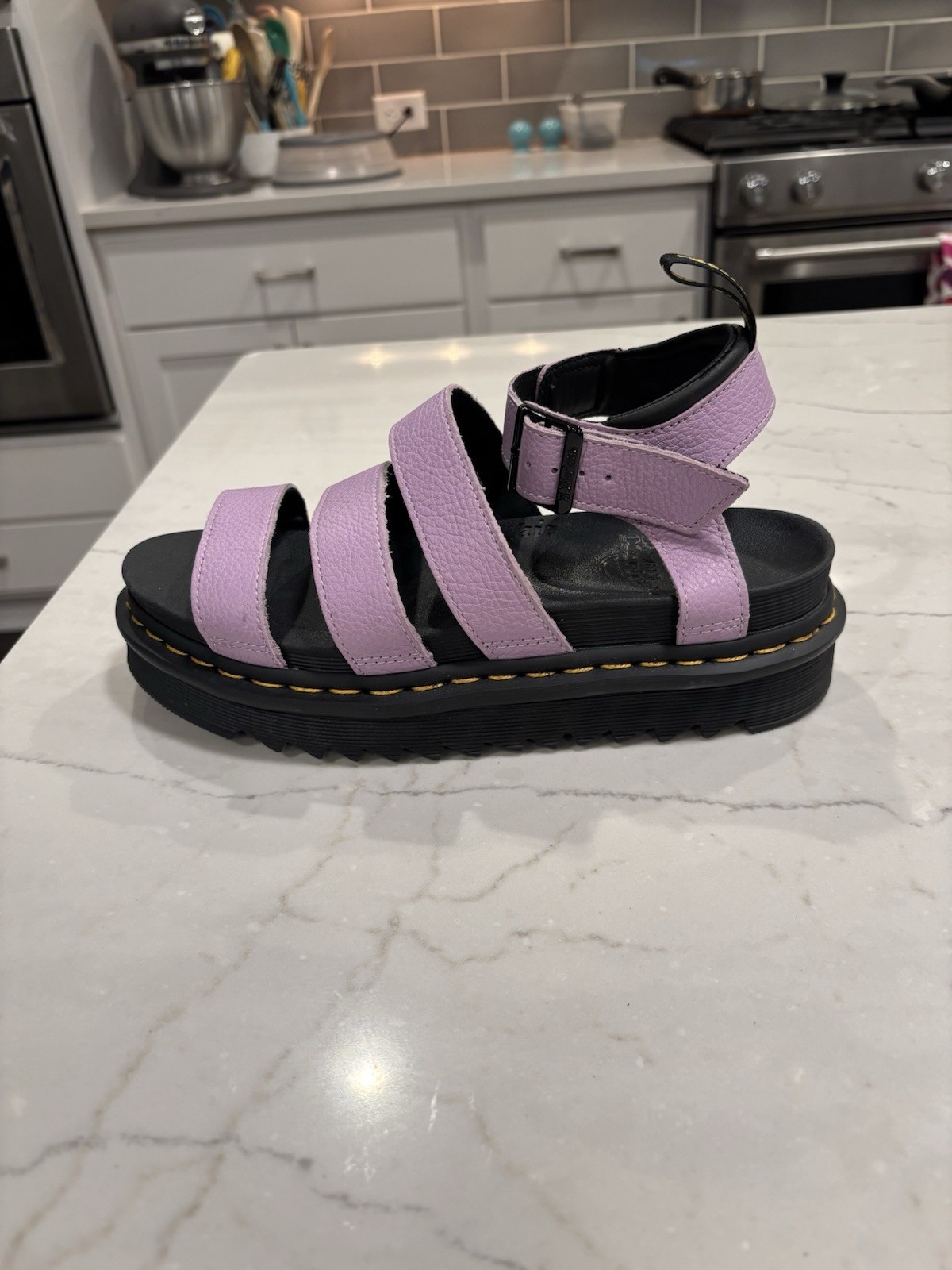 Dr. Martens Women’s Blaire Pisa Leather Platform Sandals, Lilac, Size 8, NWT