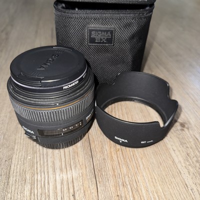Sigma AF Lens 30mm 1:1.4 EX DC HSM Canon EF & Promaster UV Filter & Case Japan