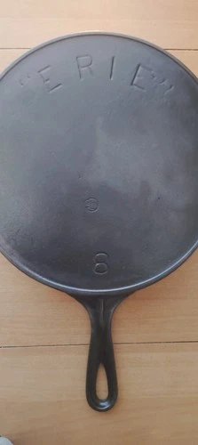 Griswold ERIE #8 VINTAGE SKILLET