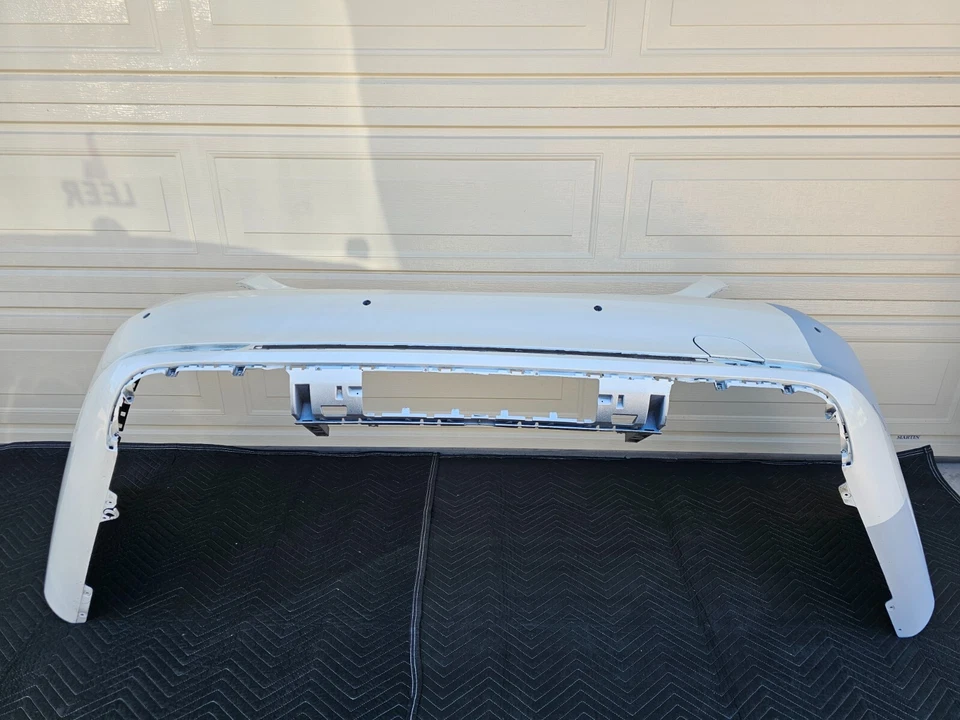 Оригинальный задний бампер для Mercedes Benz S 600 Maybach 2014 2015 2016 2017 годов выпуска - Изображение 3 из 4