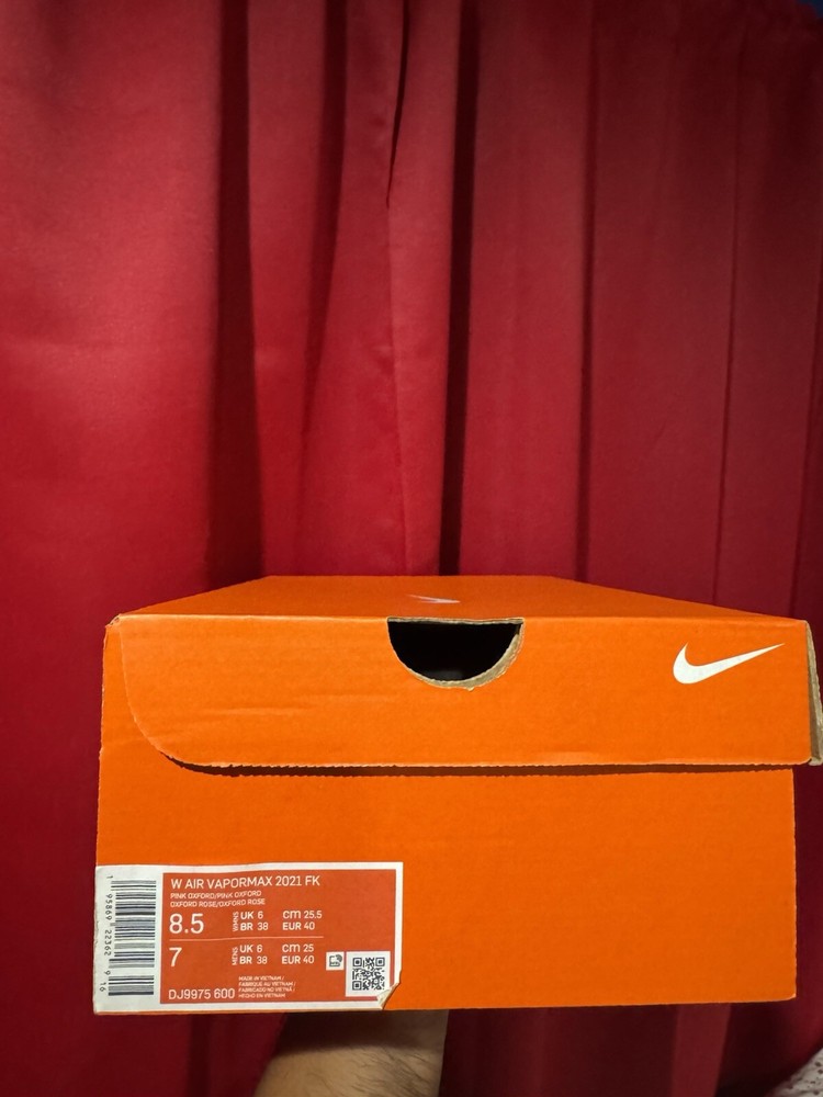 Nike Air VaporMax Lightweight Running Shoes for Men and Women