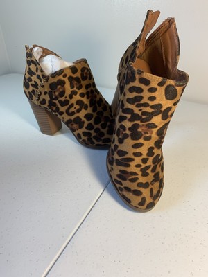 refresh leopard booties
