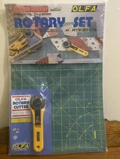 Vintage OLFA Rotary Set Starter Kit Fabric Cutter & Mat RTY-ST/CG 