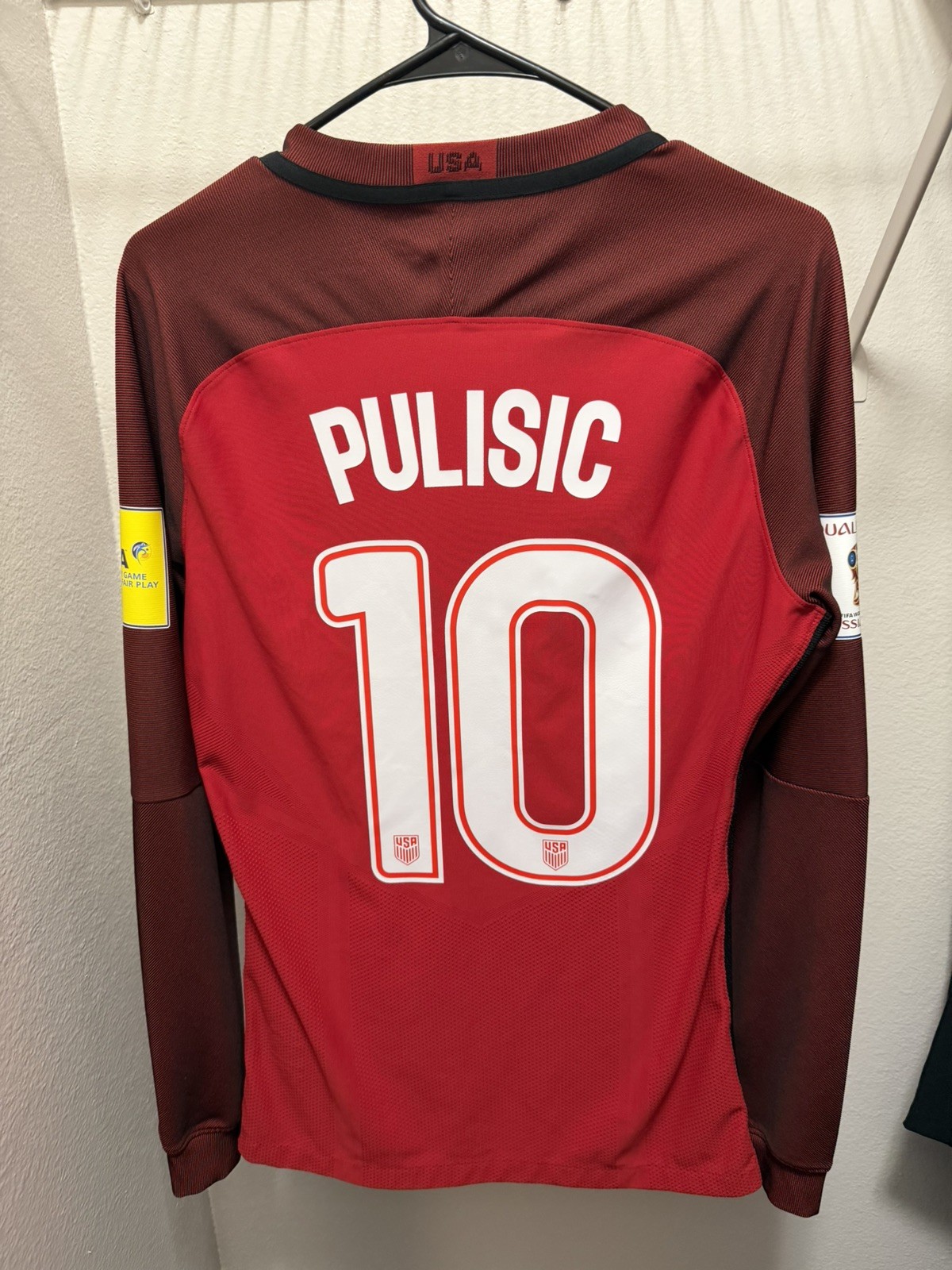 Nike Christian Pulisic USA USMNT #10 Jersey 2017 Medium Authentic Long Sleeve