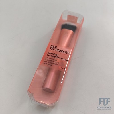 REAL TECHNIQUES Seamless Complexion Makeup Brush for Liquid & Cream Foun... 4054