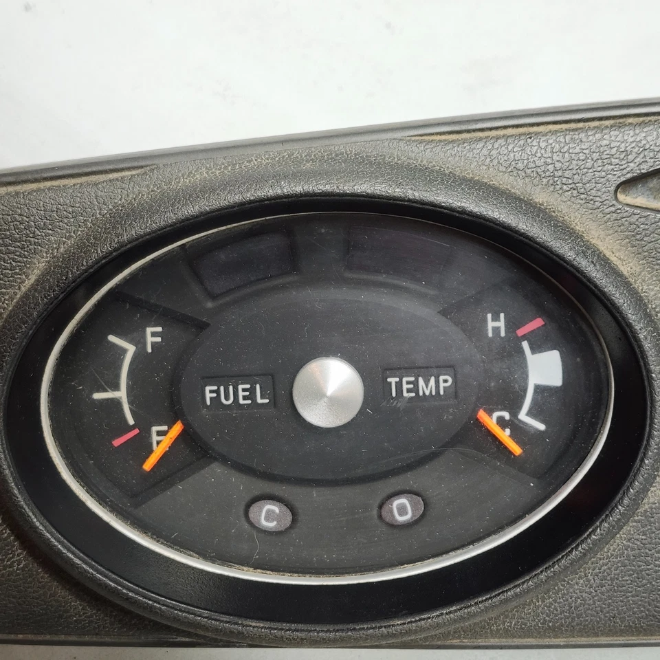 Chevy 1972-76 camioneta LUV calibre cuadro de instrumentos Speedo temperatura de combustible OEM Chevrolet Foto 4 de 4