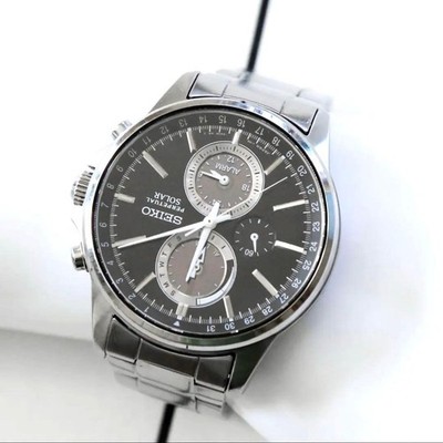 SEIKO パーペチュアルソーラー V198-0AC0 日本製 メンズ腕時計 Seiko Perpetual Solar Wristwatch Unisex Silver Dial V198 0AC0