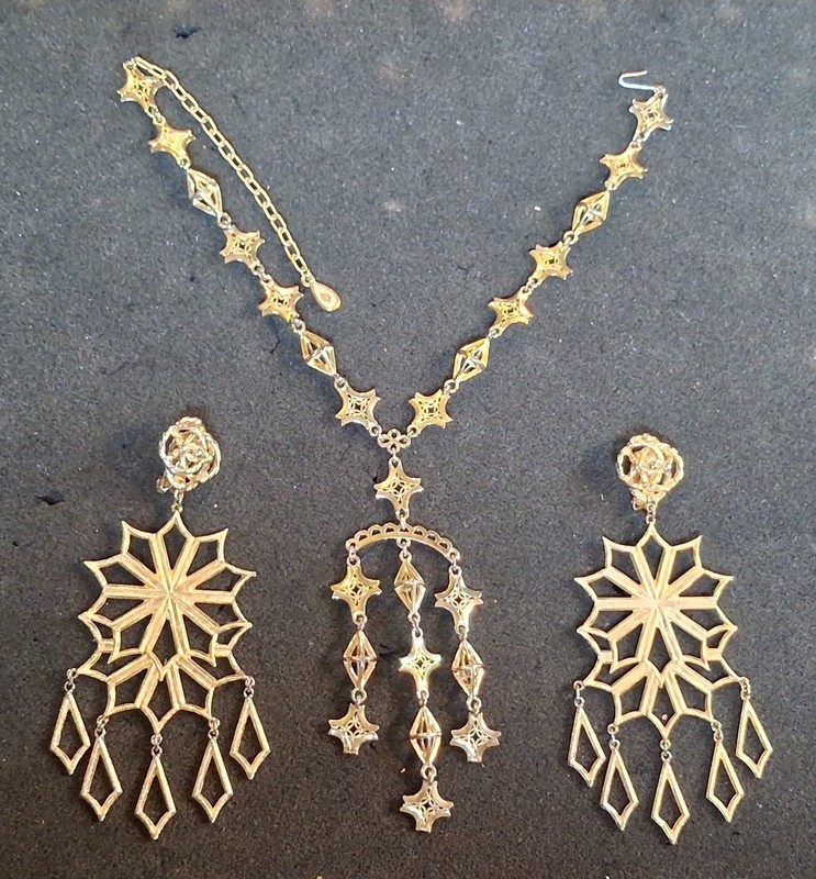 VTG Gold Filigree Celestial Starburst Chandelier Festoon Statement Jewelry Set
