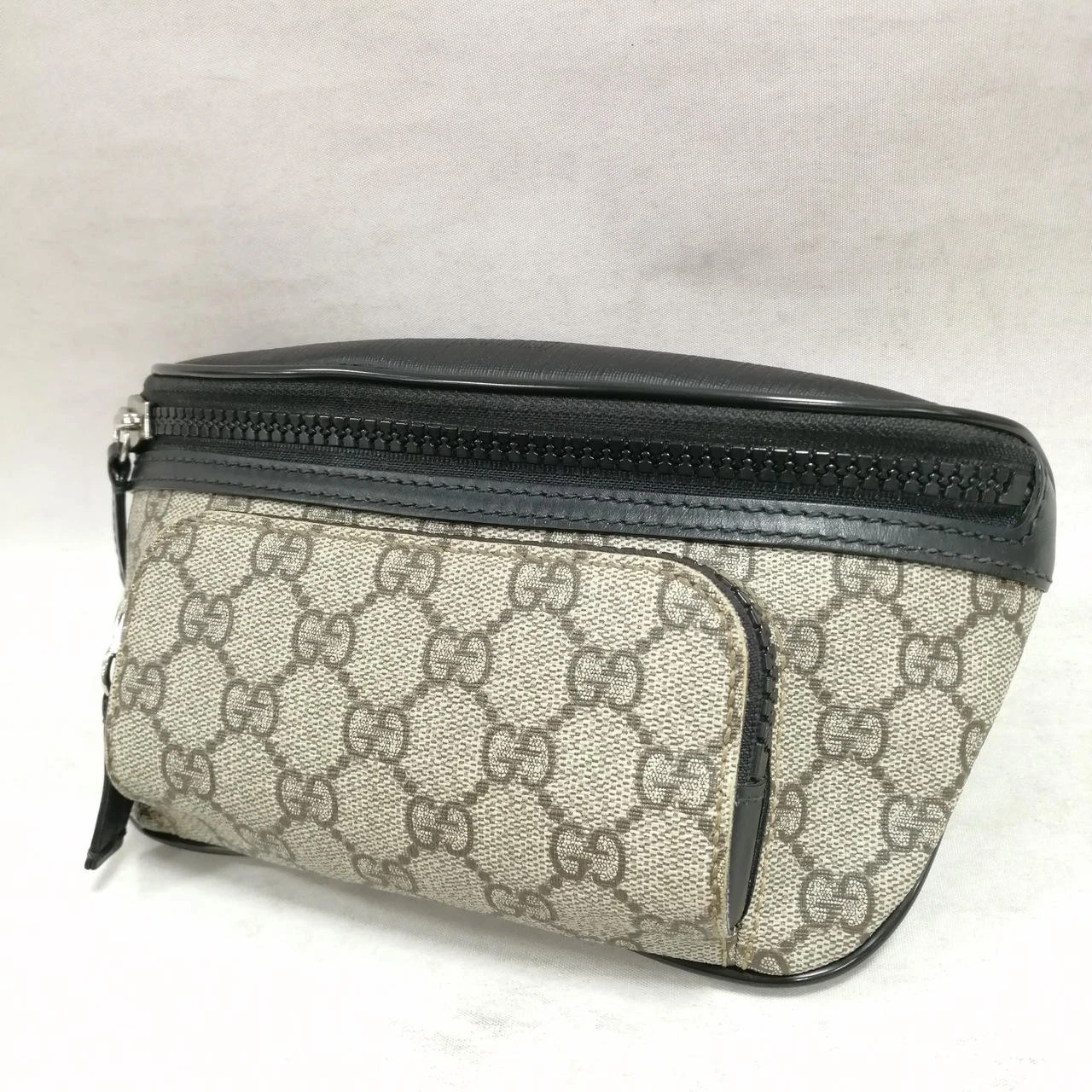 Sac ceinture GUCC GG Supreme modèle n° 450946 GG Motif Noir GUCCI Véritable Bon état
